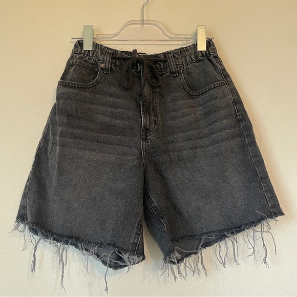 Pre-Owned Black BDG Pull-On Baggy Short - Picture 1 of 5